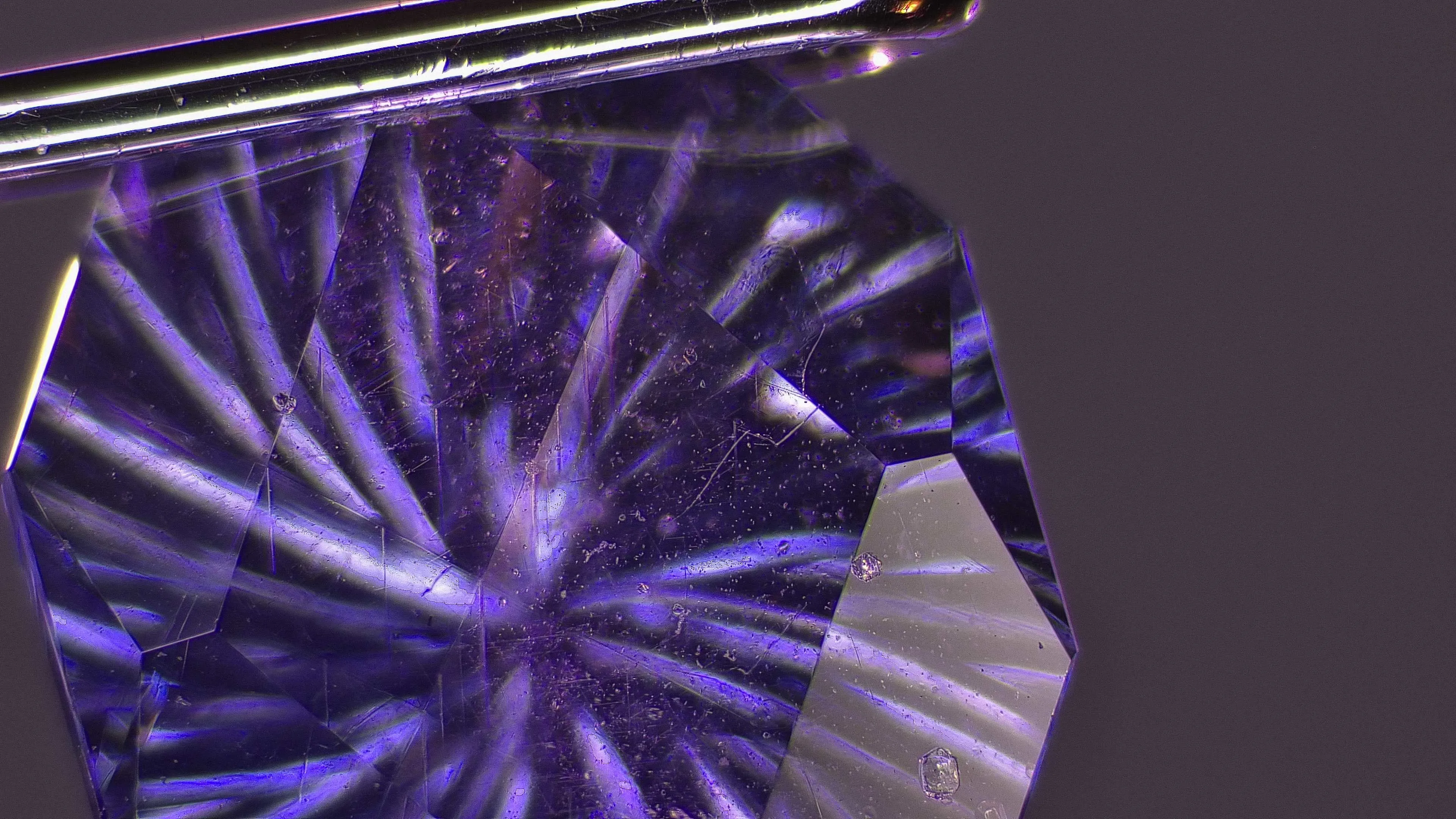 0.8 Carat Violetish Blue Sapphire Octagon - 5.8x5.3mm, Fantasy Cut