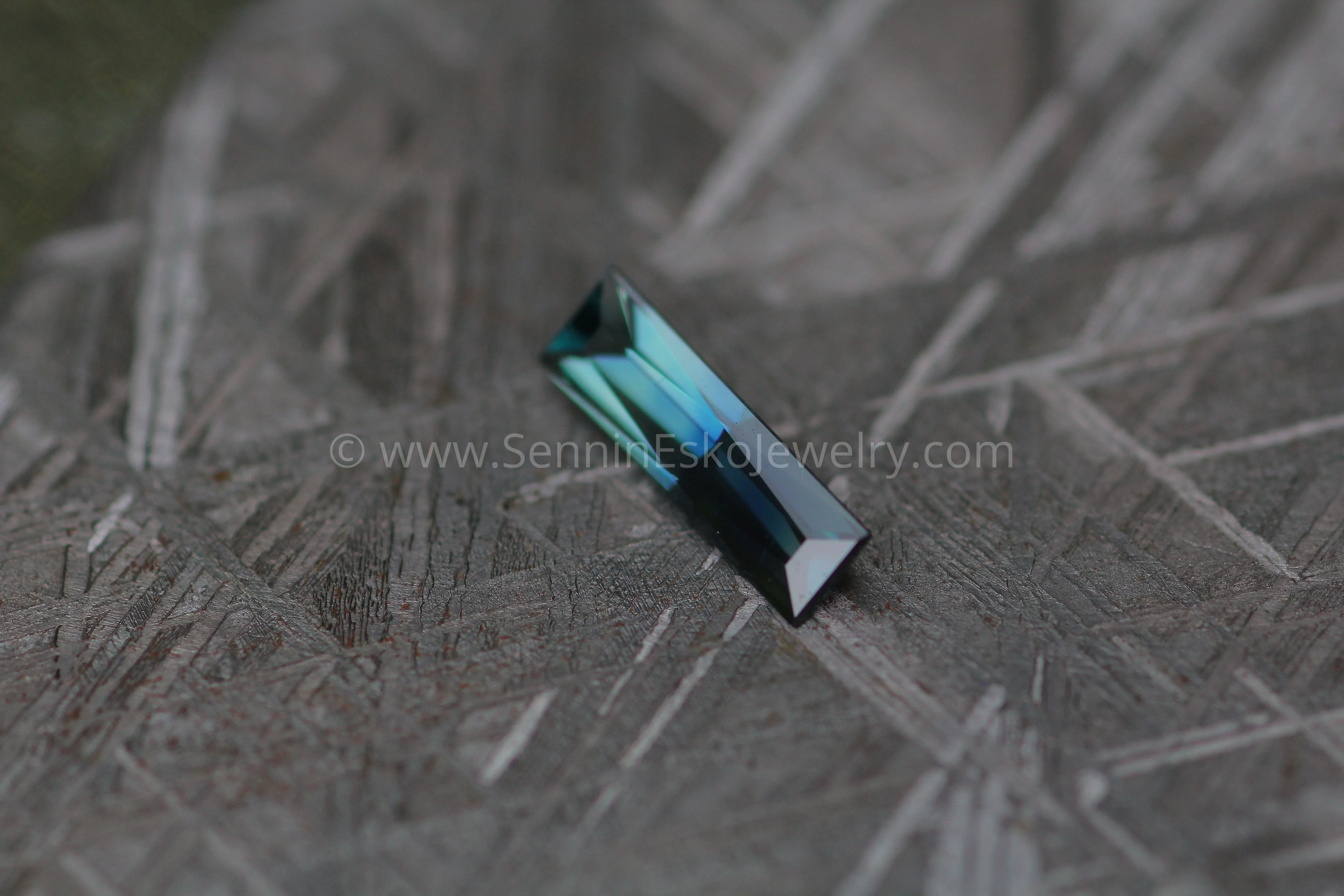 0.81 carat Parti Yellow/Blue Sapphire Baguette - Scissor Cut Cut, 10.1x2.9mm