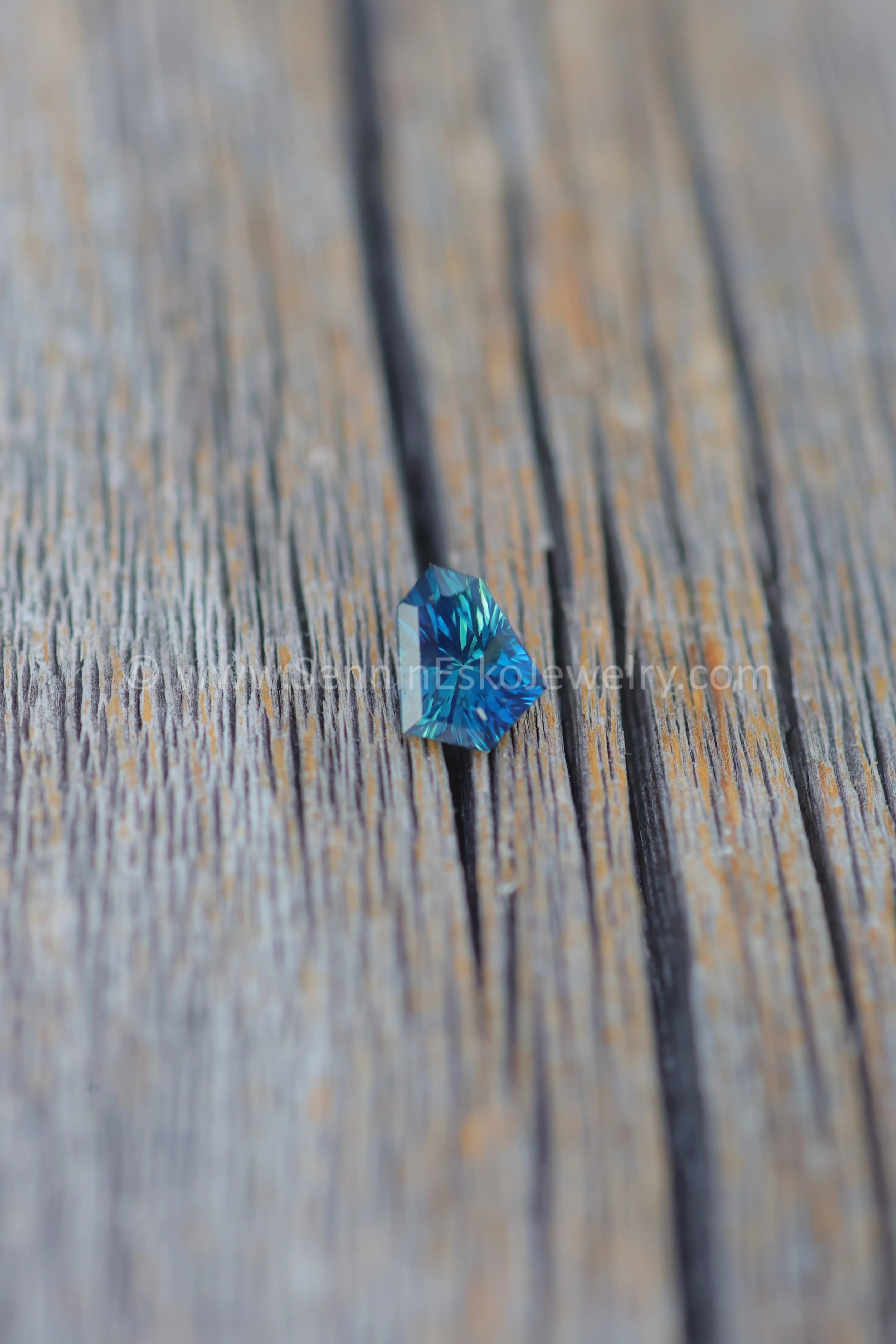 1 Carat Deep Blue/Green Sapphire Kite - 7.2 x 5.6mm - Galaxy Cut