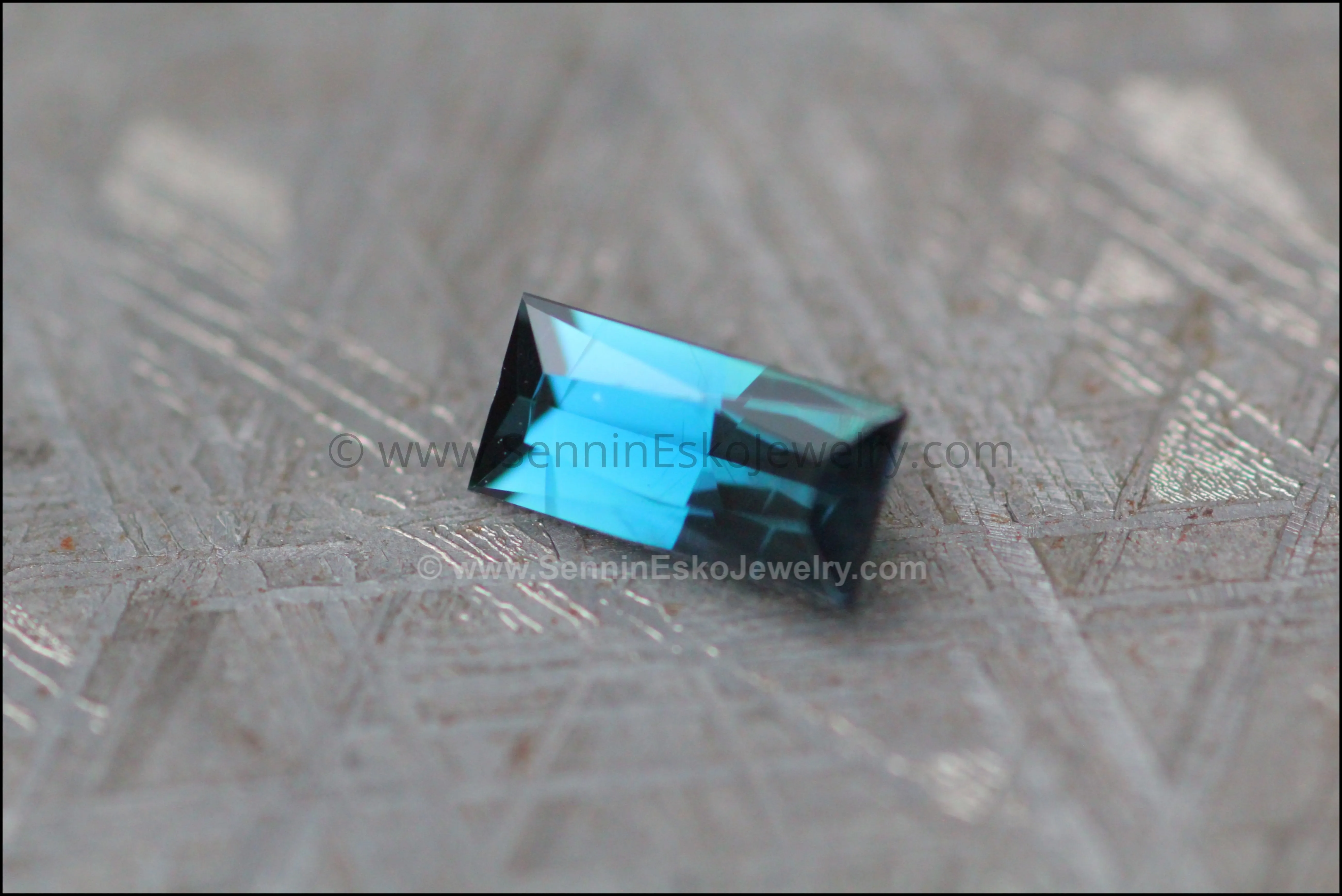 1.1 carat Teal Sapphire Baguette - Precision Cut - 7.9x3.8mm