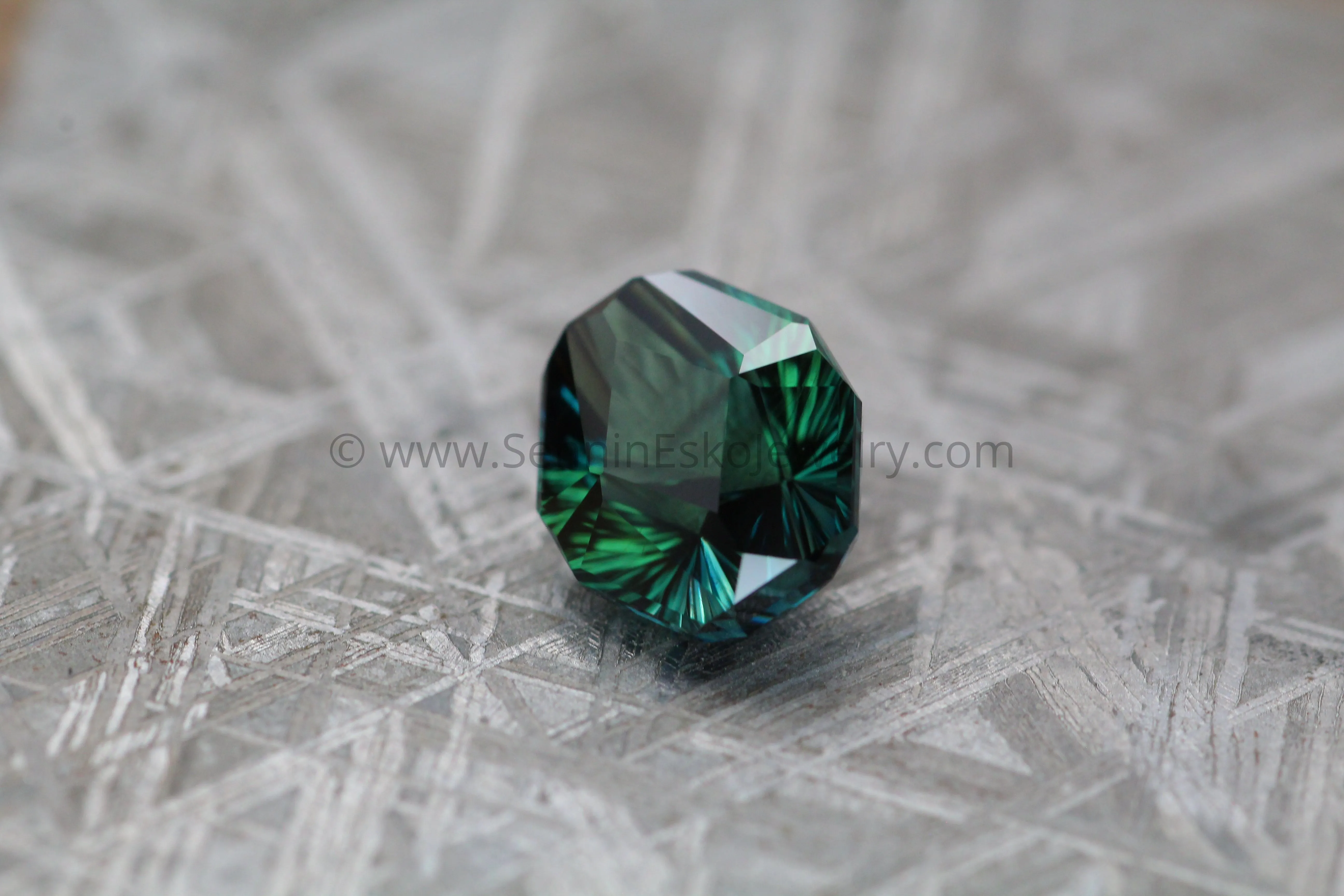 4.5 carat Parti Blue/Green Sapphire Shield - Fantasy Cut, 10x8.3mm