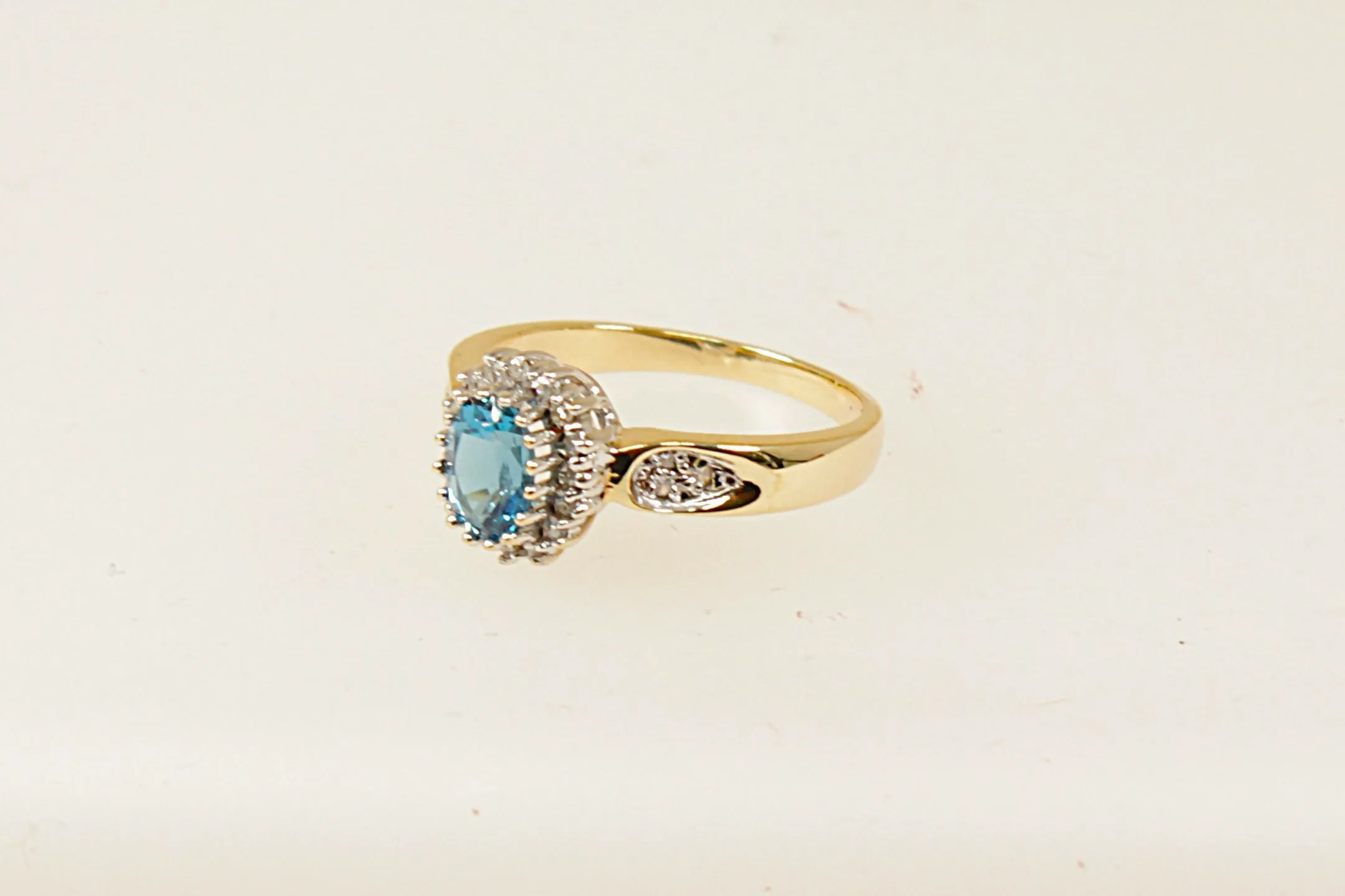 9ct Gold London Blue Topaz & Diamond Ring