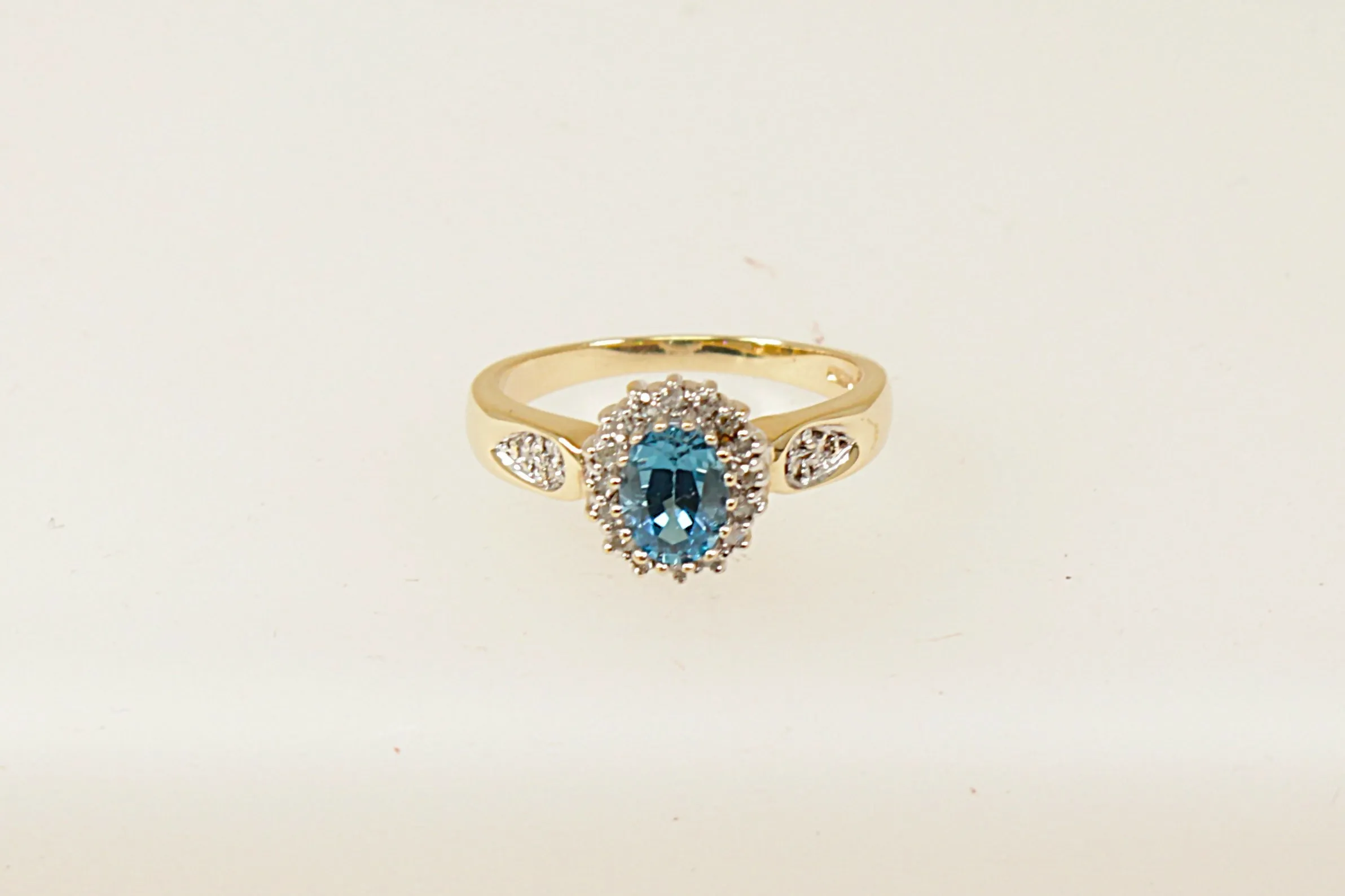 9ct Gold London Blue Topaz & Diamond Ring