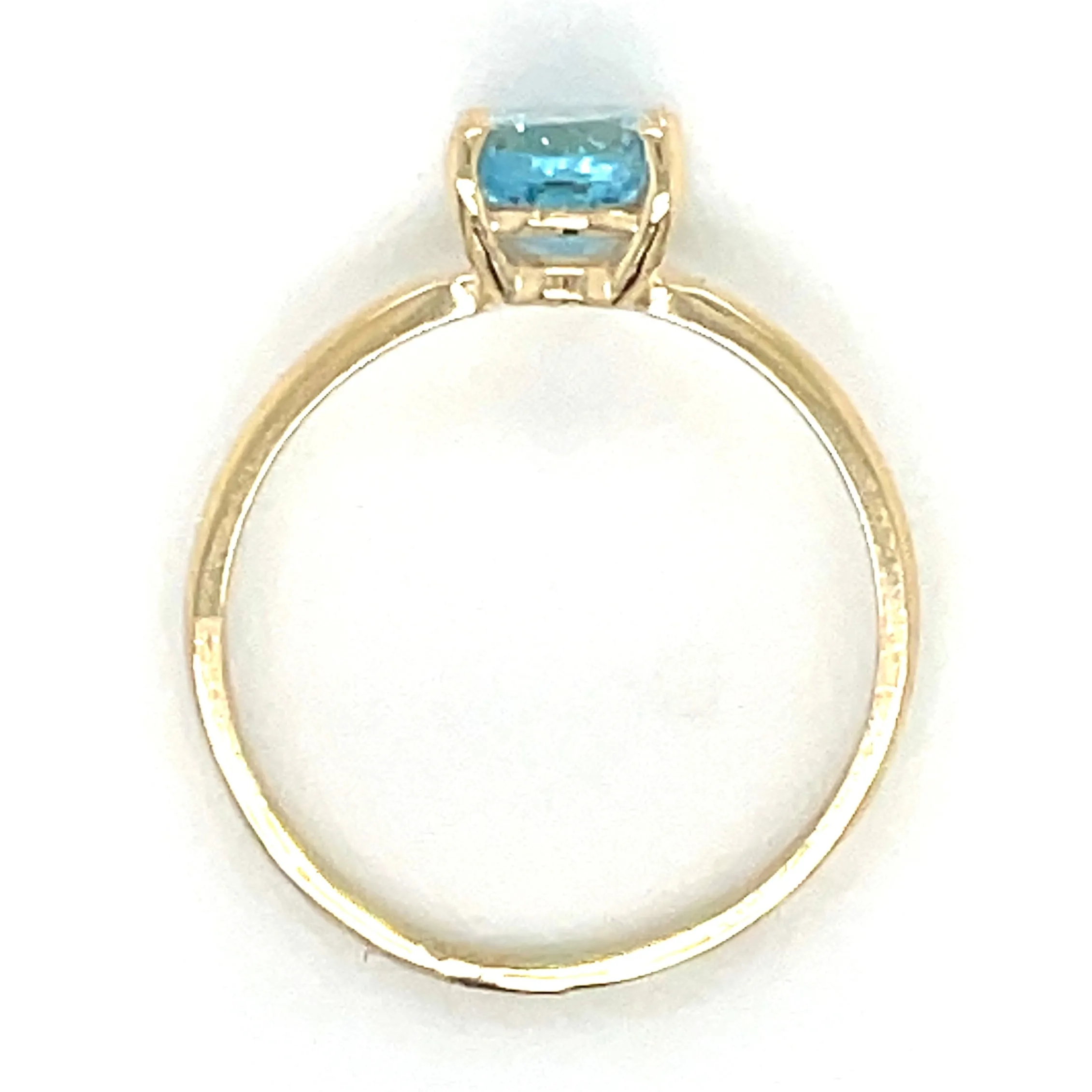 9ct Yellow Gold 1.60ct Earth Grown Oval Blue Topaz Ring