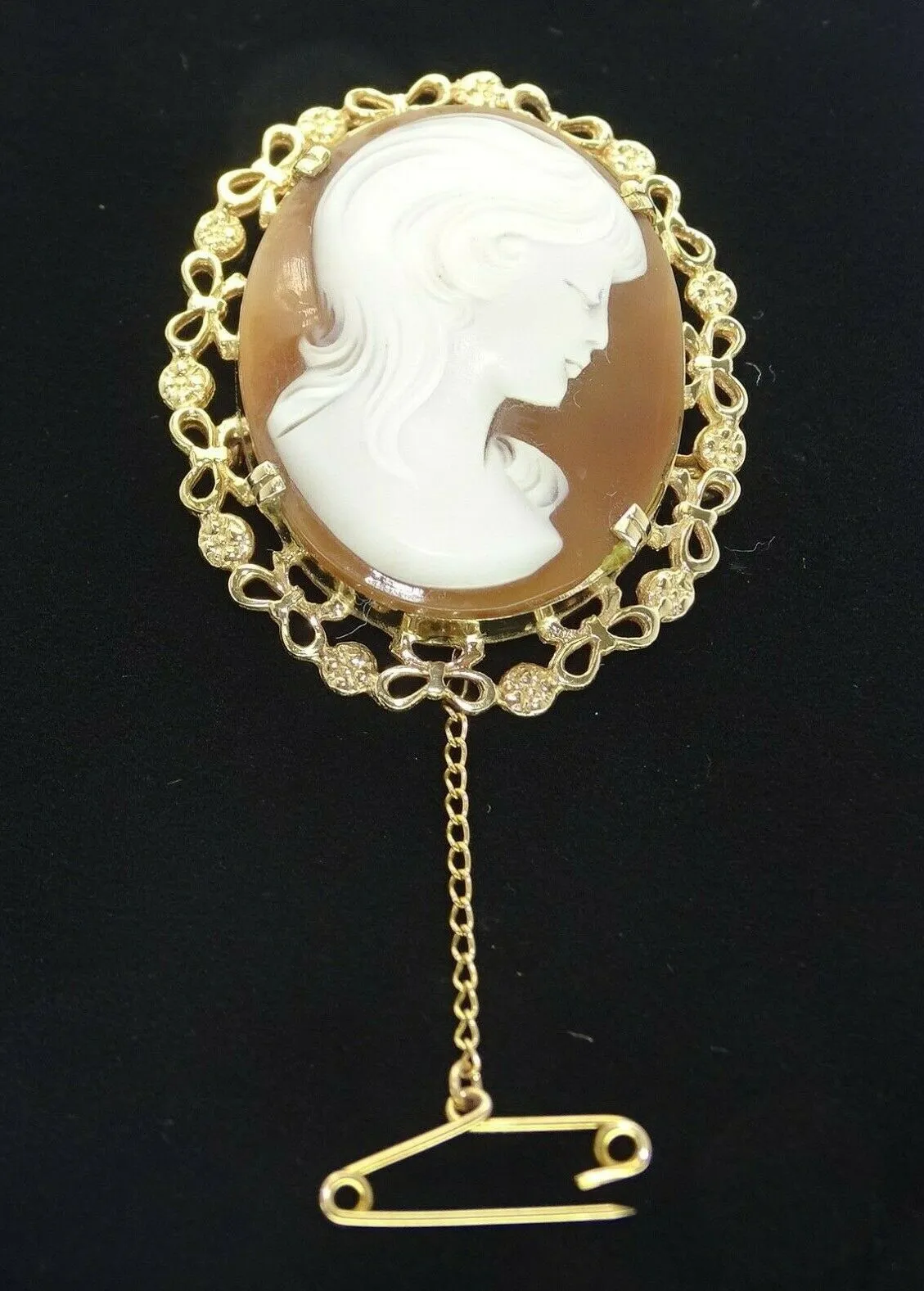 9ct Yellow Gold Cameo Portrait Brooch