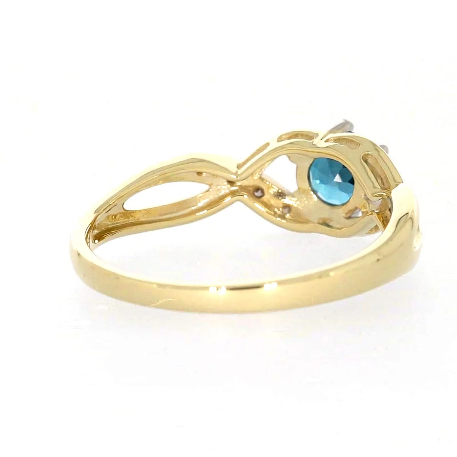 9ct Yellow Gold Round Brilliant Cut Blue Topaz Diamond Set Ring