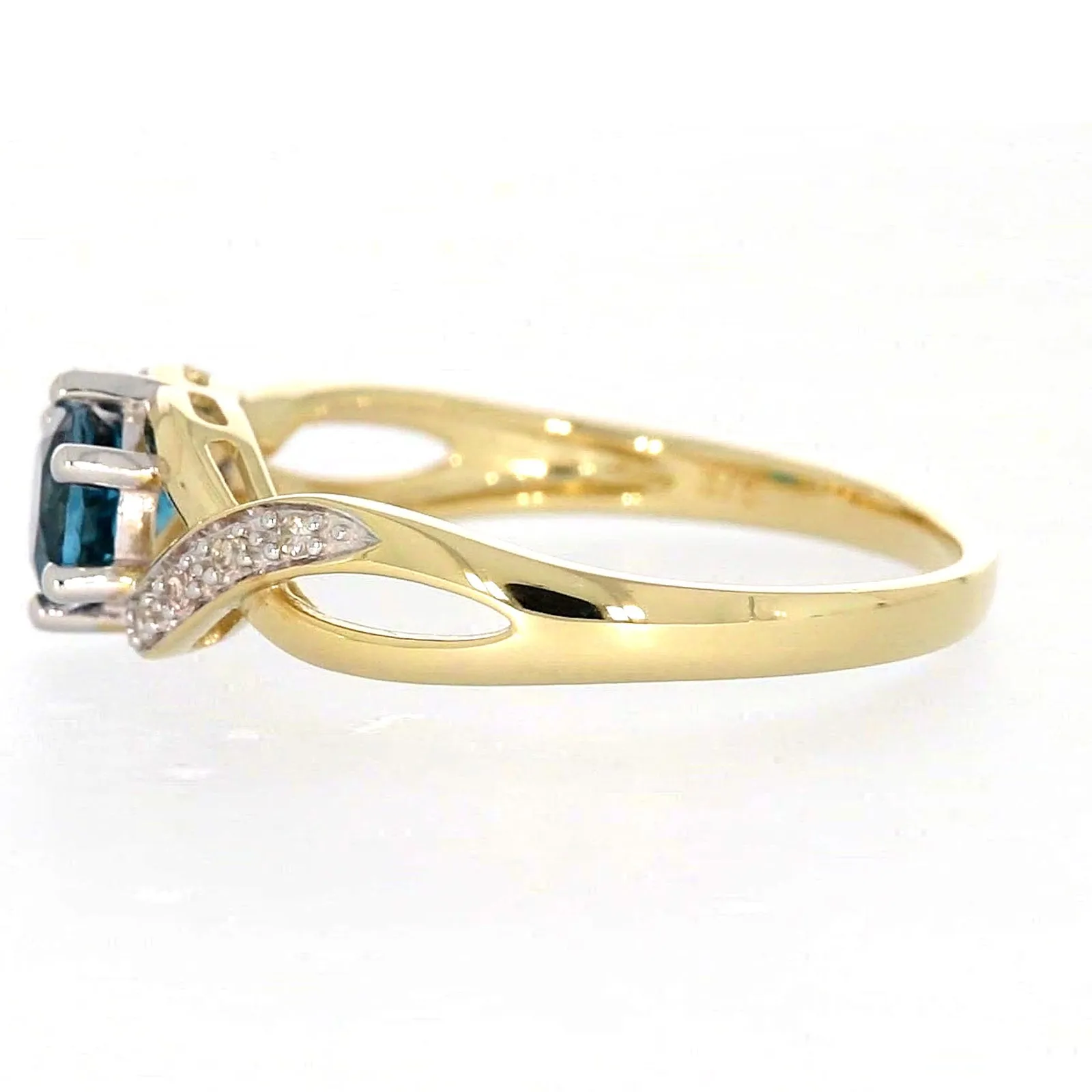 9ct Yellow Gold Round Brilliant Cut Blue Topaz Diamond Set Ring