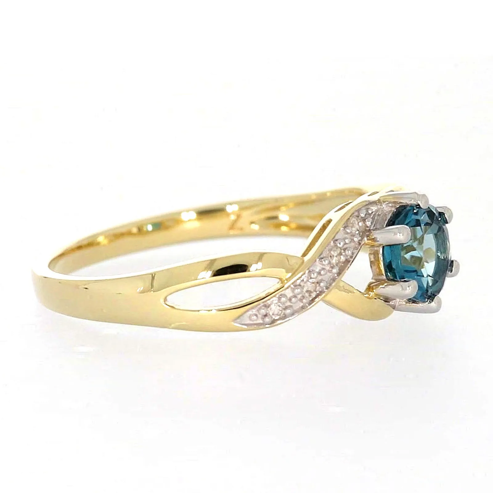 9ct Yellow Gold Round Brilliant Cut Blue Topaz Diamond Set Ring