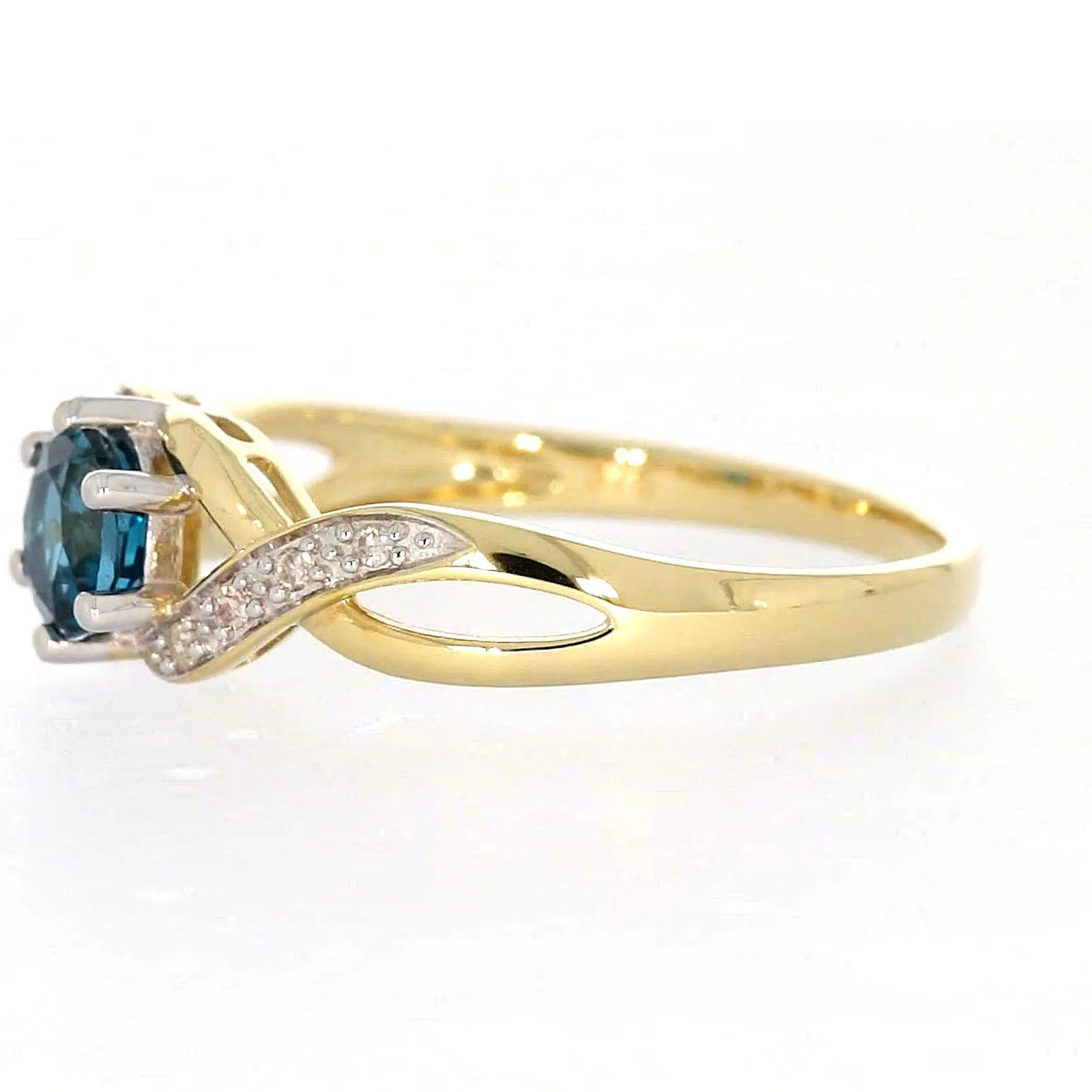 9ct Yellow Gold Round Brilliant Cut Blue Topaz Diamond Set Ring