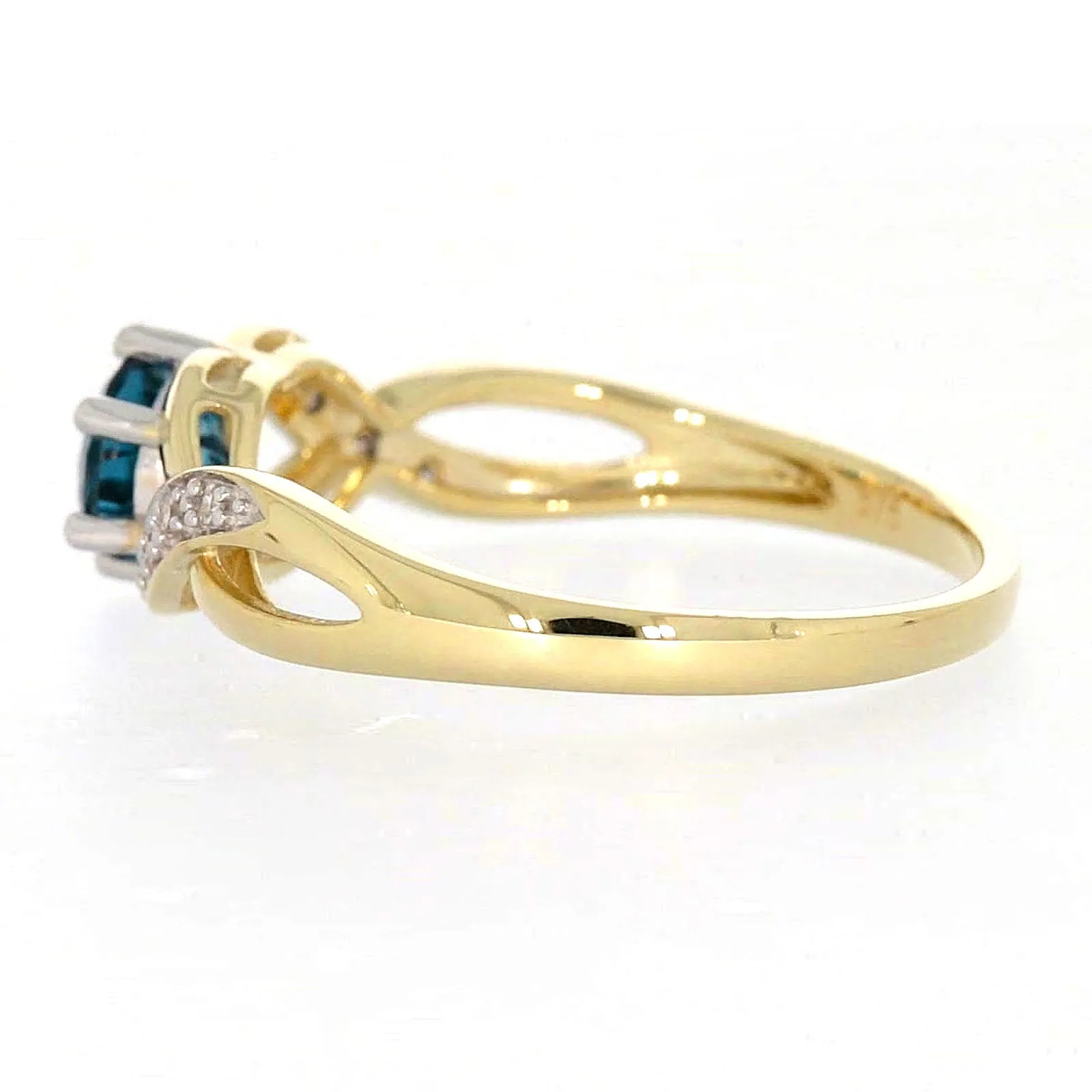 9ct Yellow Gold Round Brilliant Cut Blue Topaz Diamond Set Ring