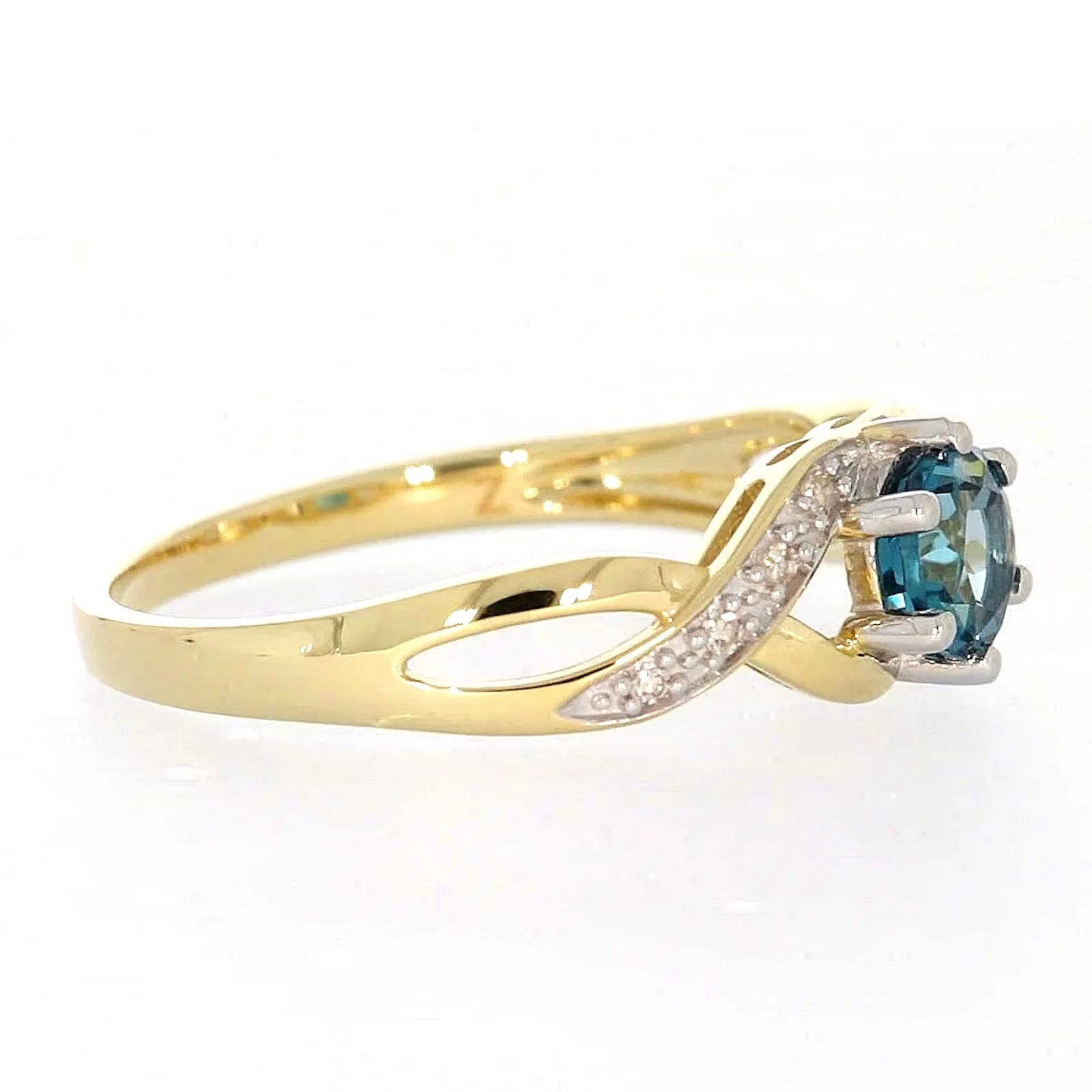 9ct Yellow Gold Round Brilliant Cut Blue Topaz Diamond Set Ring