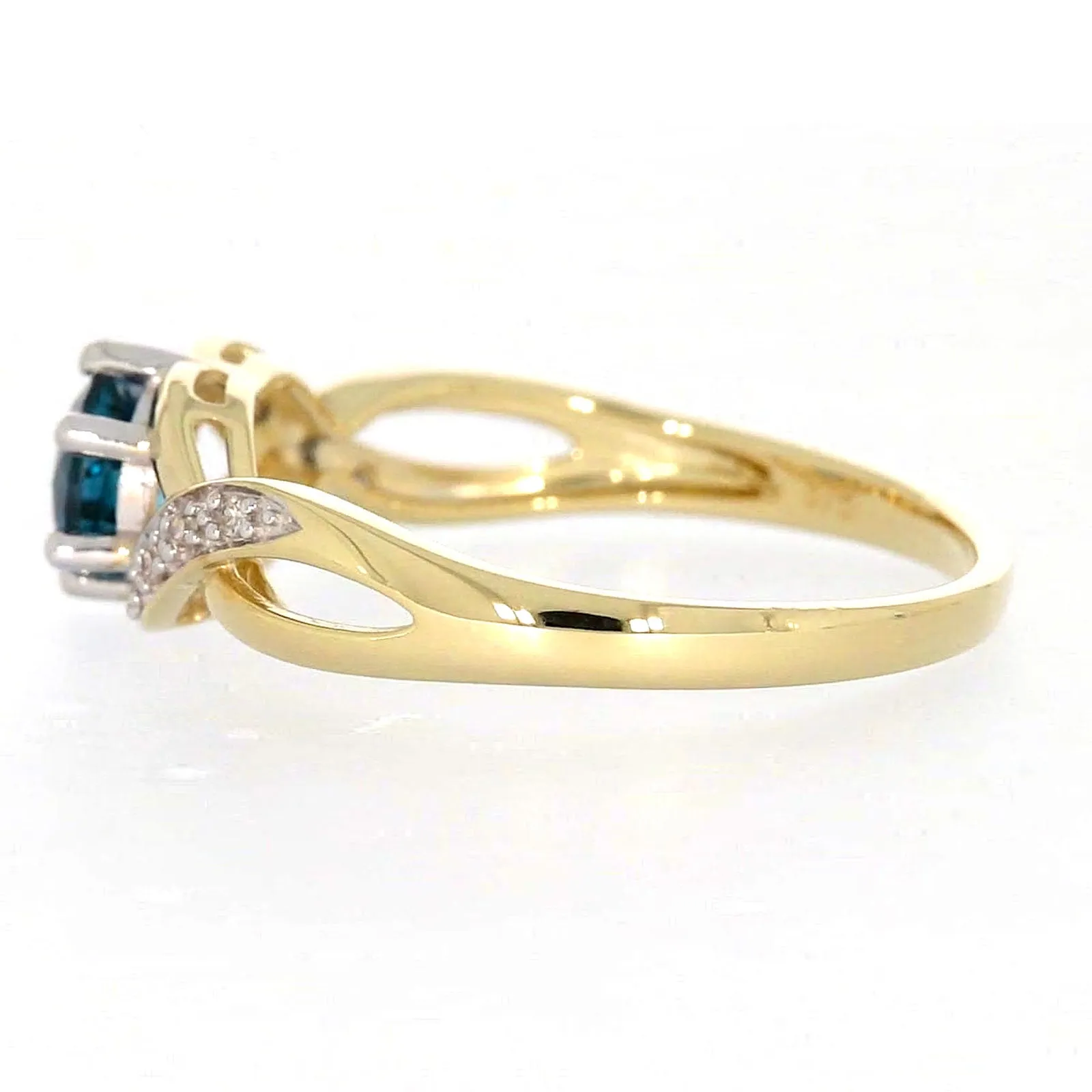 9ct Yellow Gold Round Brilliant Cut Blue Topaz Diamond Set Ring