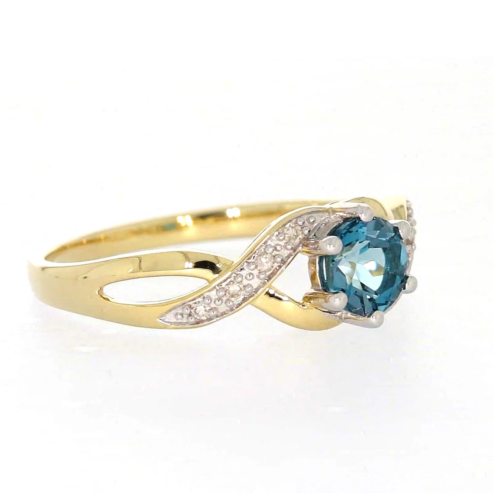 9ct Yellow Gold Round Brilliant Cut Blue Topaz Diamond Set Ring