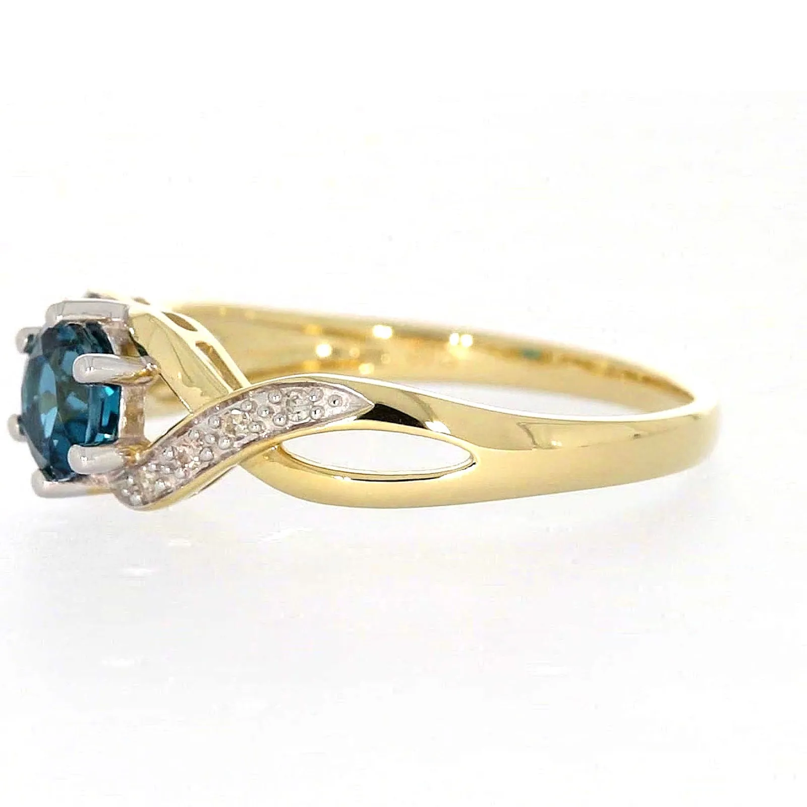 9ct Yellow Gold Round Brilliant Cut Blue Topaz Diamond Set Ring