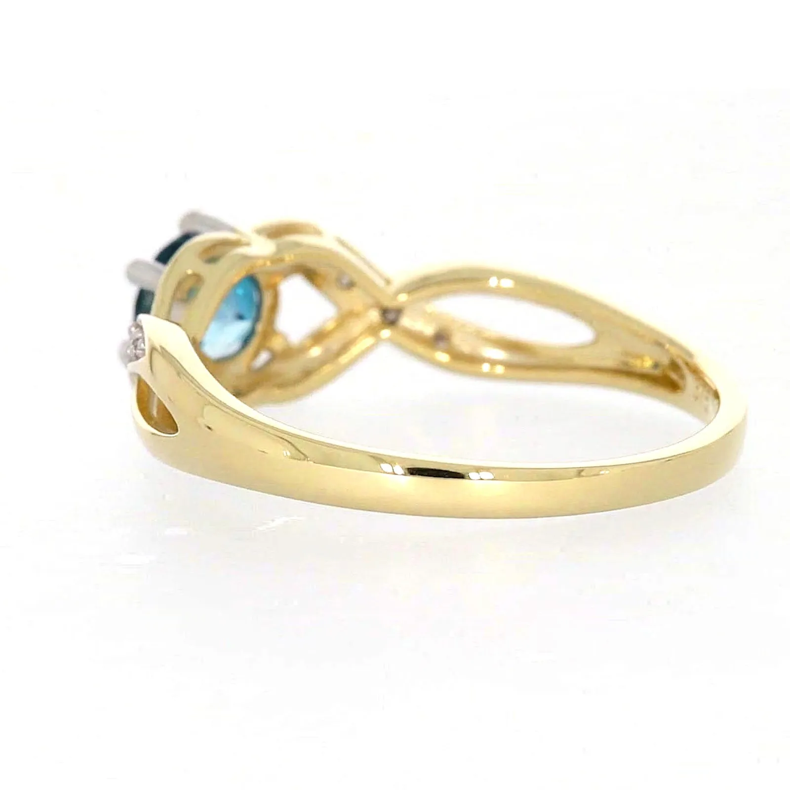 9ct Yellow Gold Round Brilliant Cut Blue Topaz Diamond Set Ring