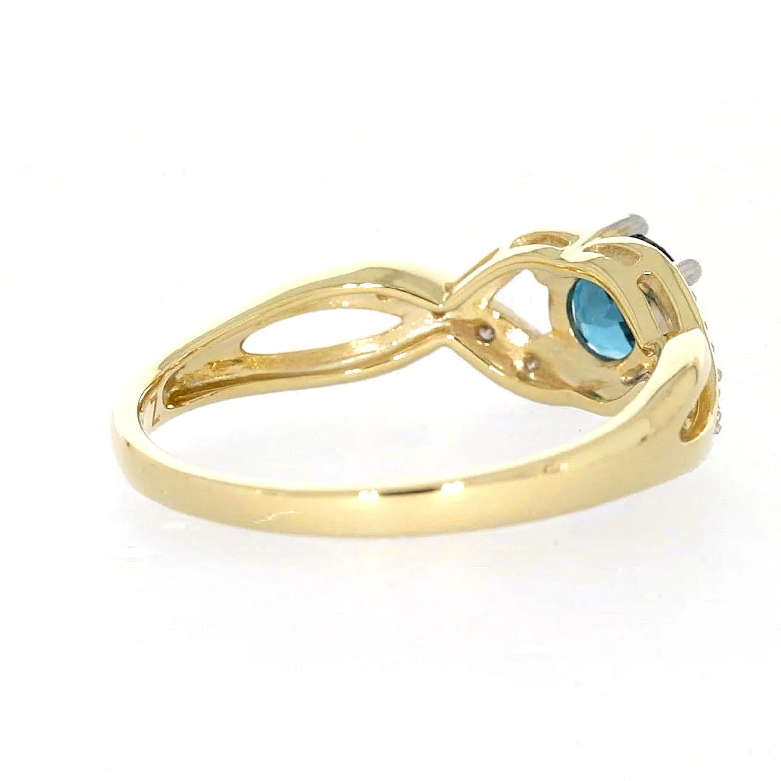 9ct Yellow Gold Round Brilliant Cut Blue Topaz Diamond Set Ring