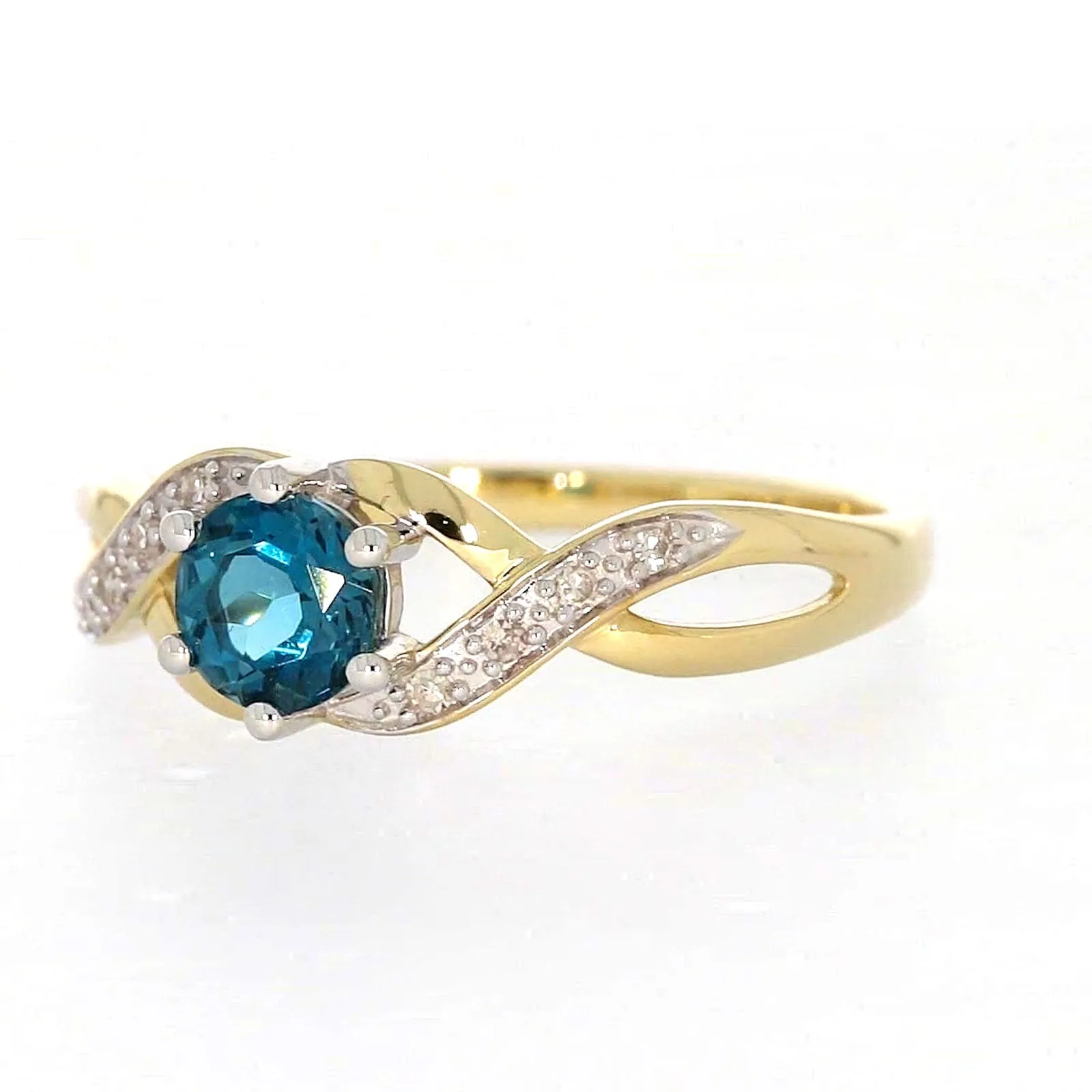 9ct Yellow Gold Round Brilliant Cut Blue Topaz Diamond Set Ring