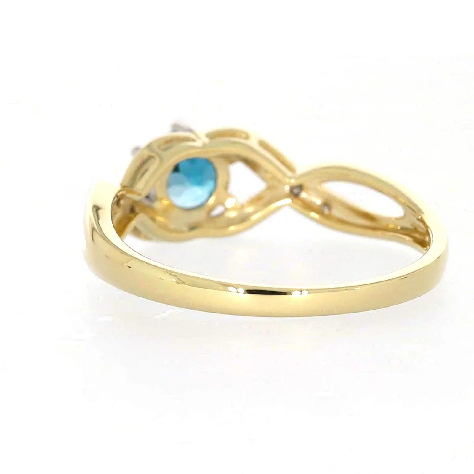 9ct Yellow Gold Round Brilliant Cut Blue Topaz Diamond Set Ring