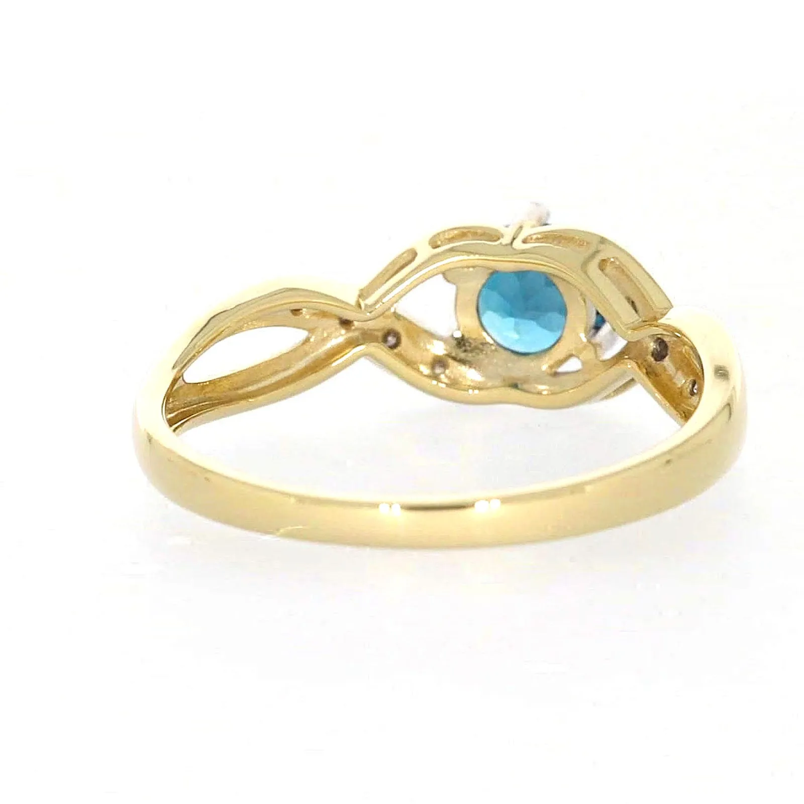 9ct Yellow Gold Round Brilliant Cut Blue Topaz Diamond Set Ring