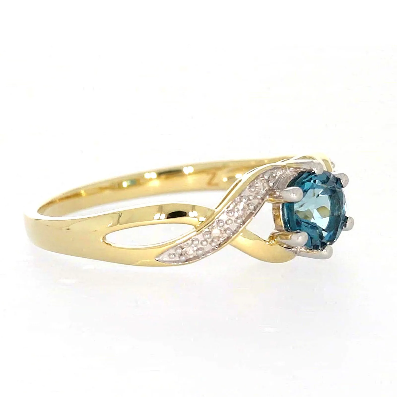 9ct Yellow Gold Round Brilliant Cut Blue Topaz Diamond Set Ring