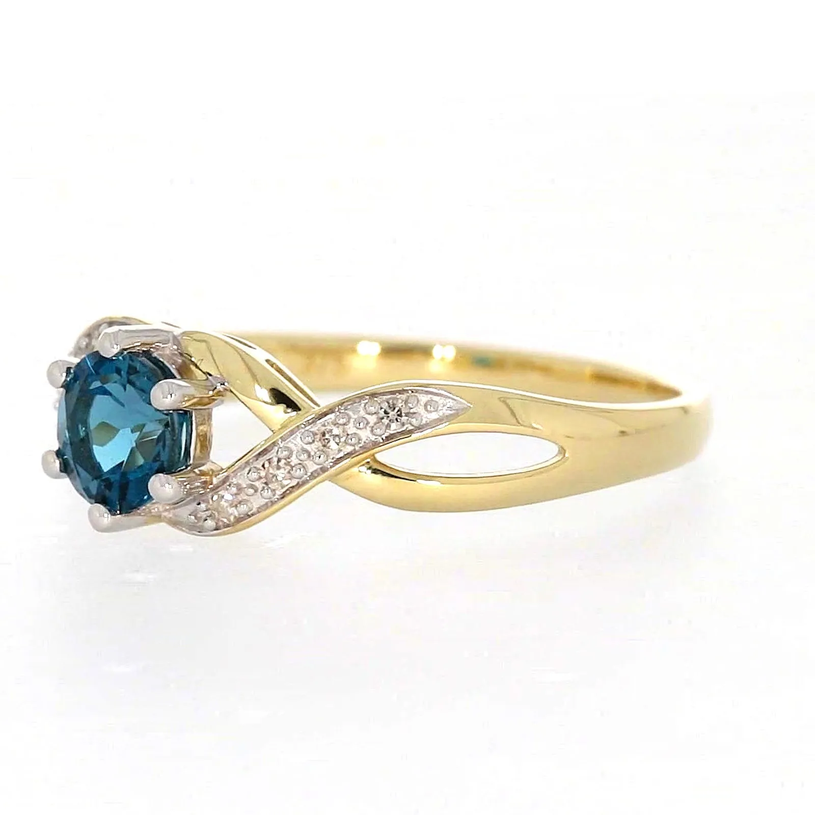 9ct Yellow Gold Round Brilliant Cut Blue Topaz Diamond Set Ring