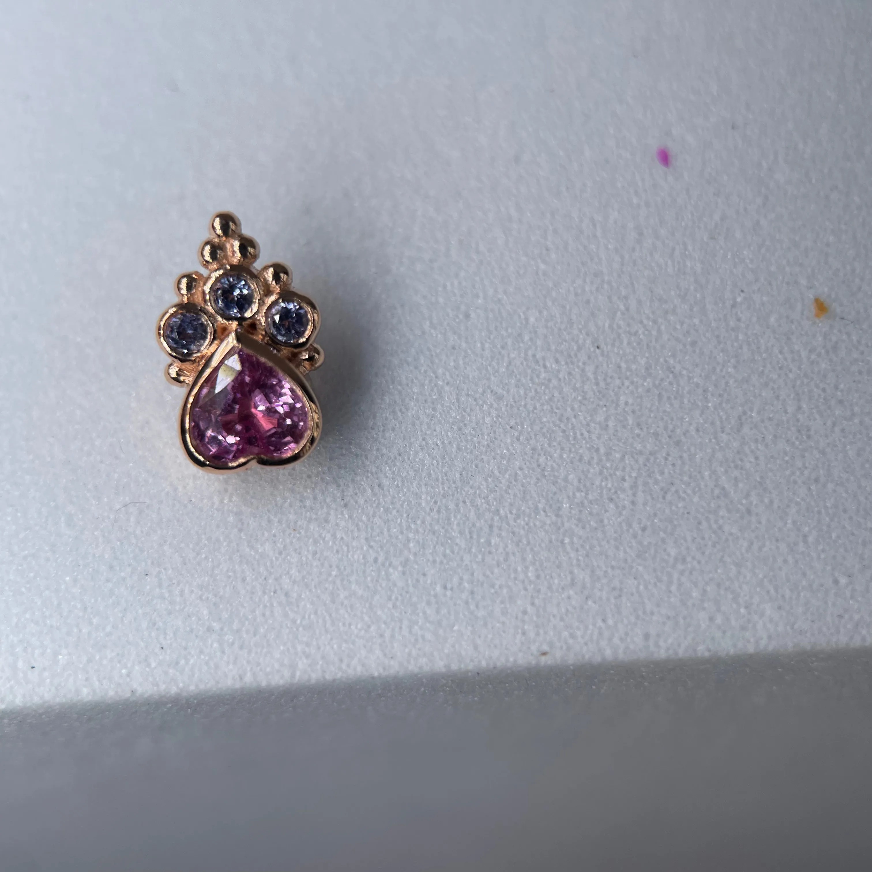 BVLA Lucy's Heart 9x6mm THR