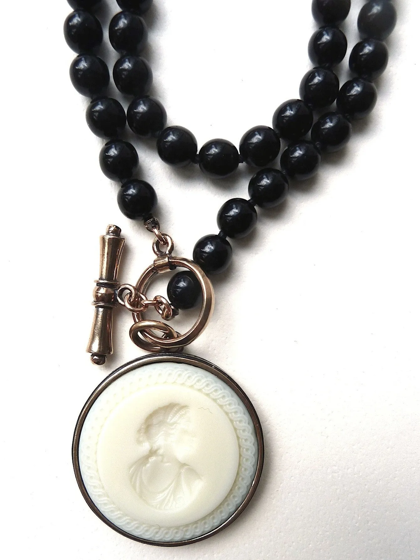 Necklace Intaglio On 30 Inch Glass Bead