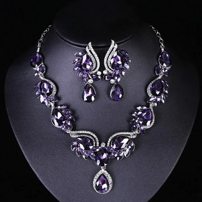 New Style Gemstone Necklace earrings set fashionable bridal banquet dress