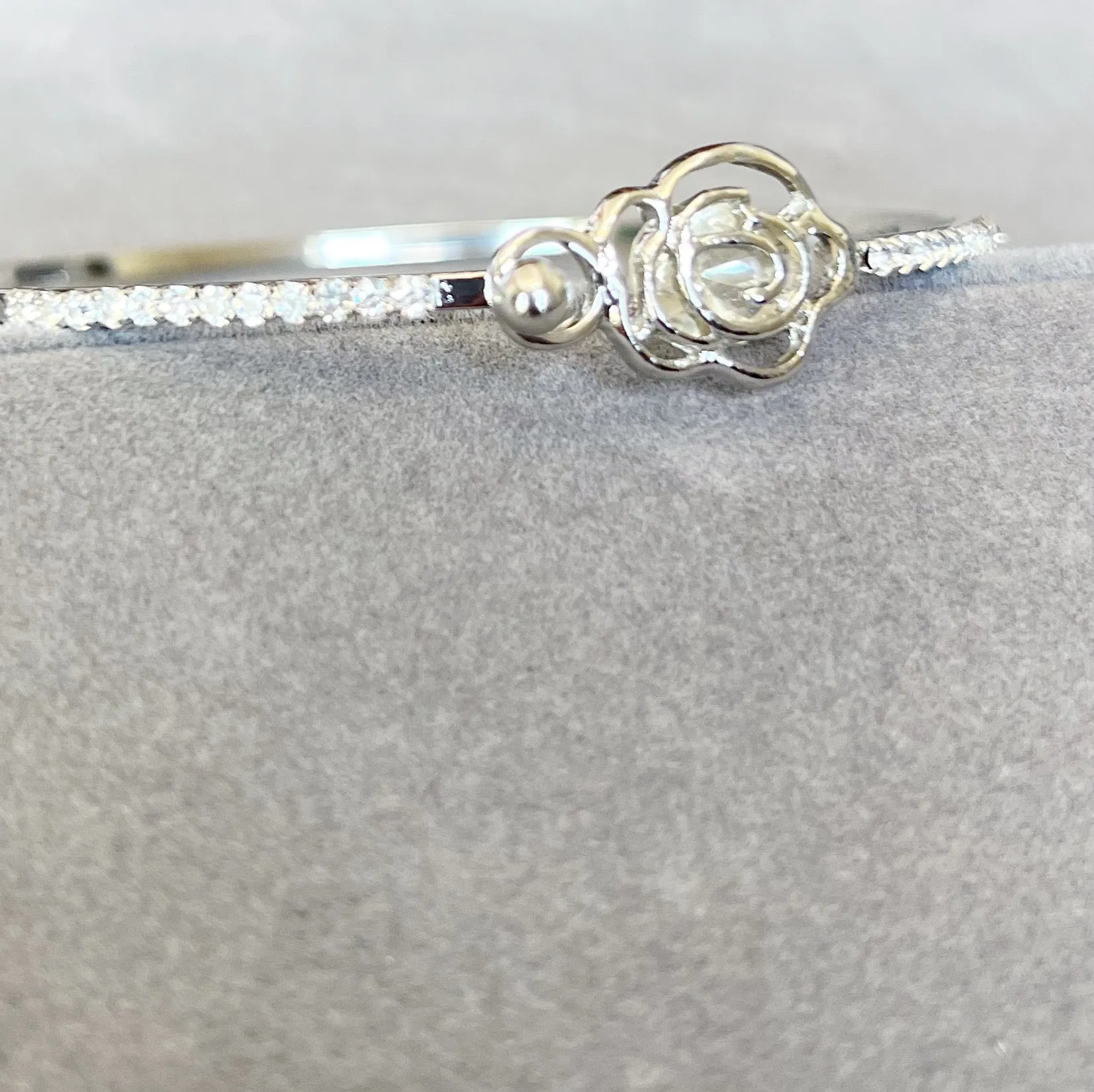 Rhinestone Rose Outline Bracelet