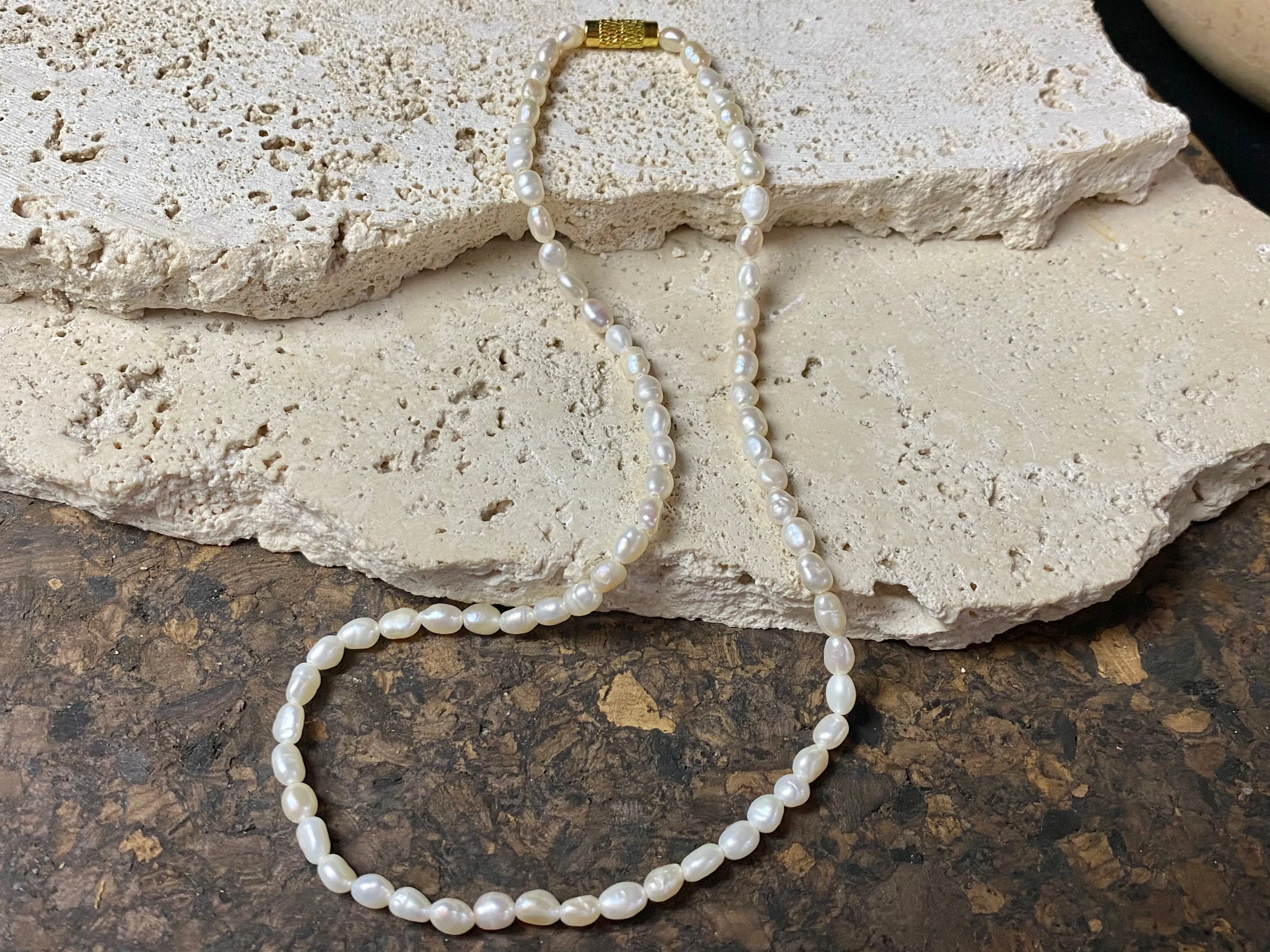 Simple Small Pearl Choker