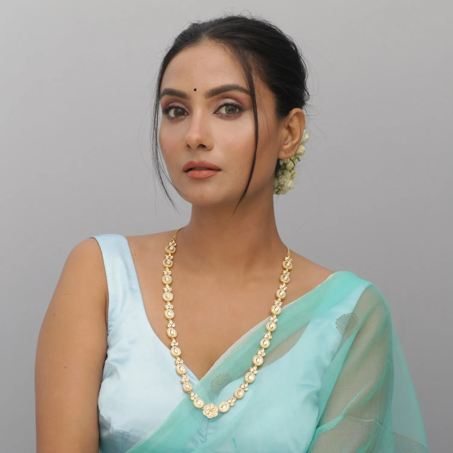 Single Layered Classic Kundan Necklace