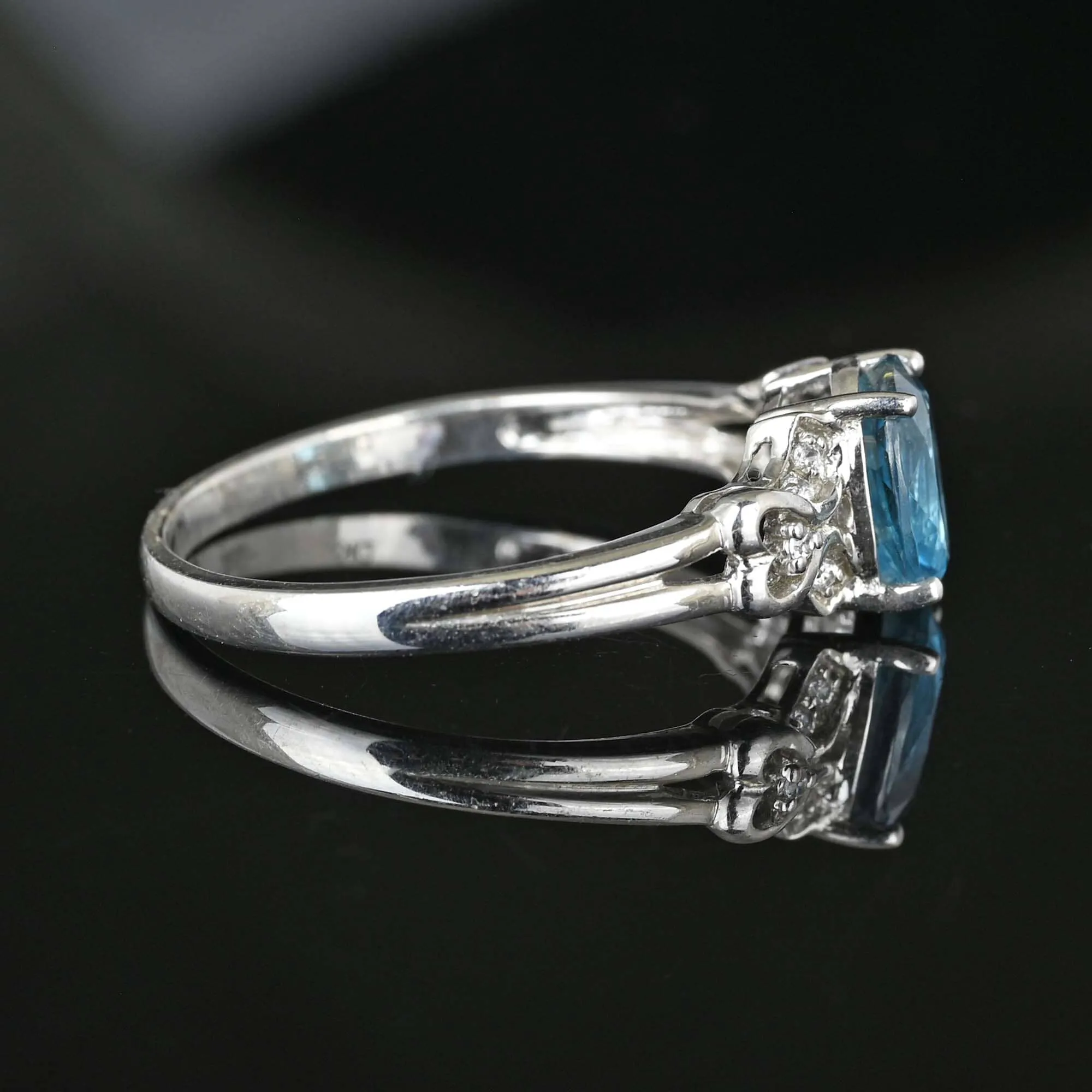 Vintage White & Blue Topaz Solitaire Ring in Silver